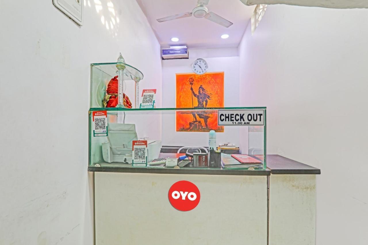 Oyo Flagship 81064 Chaudhary In Hotell Gorakhpur Exteriör bild