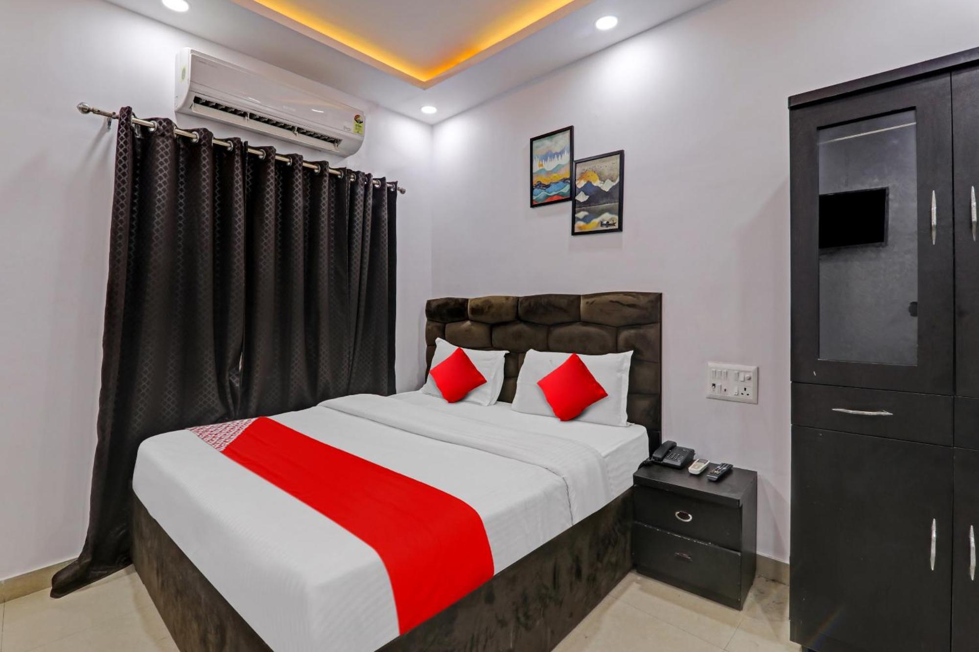 Oyo Flagship 81064 Chaudhary In Hotell Gorakhpur Exteriör bild